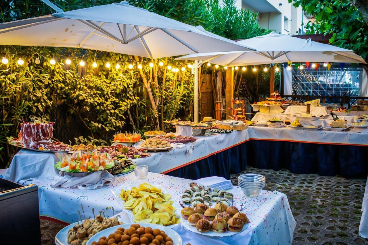 Hotel Rosalba - Valentini Family Village Bellaria-Igea Marina Exterior photo