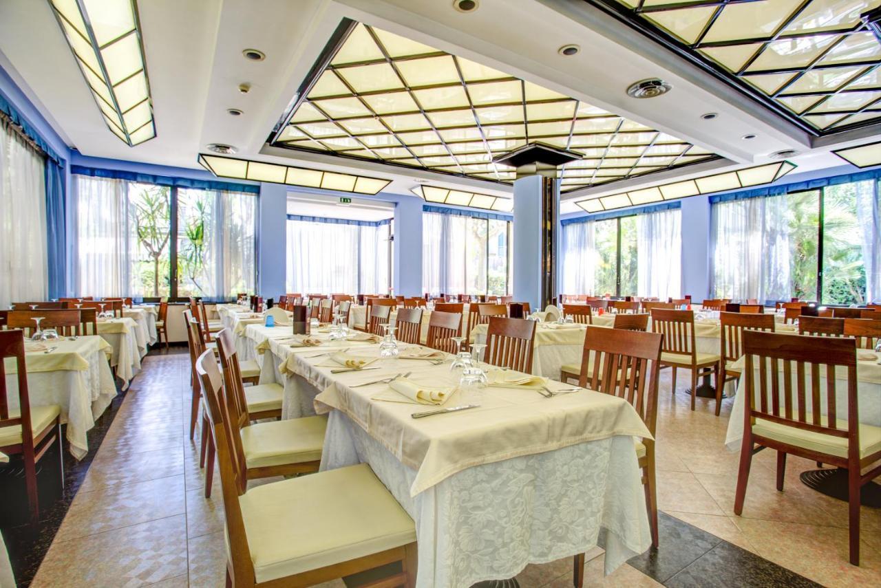Hotel Rosalba - Valentini Family Village Bellaria-Igea Marina Exterior photo